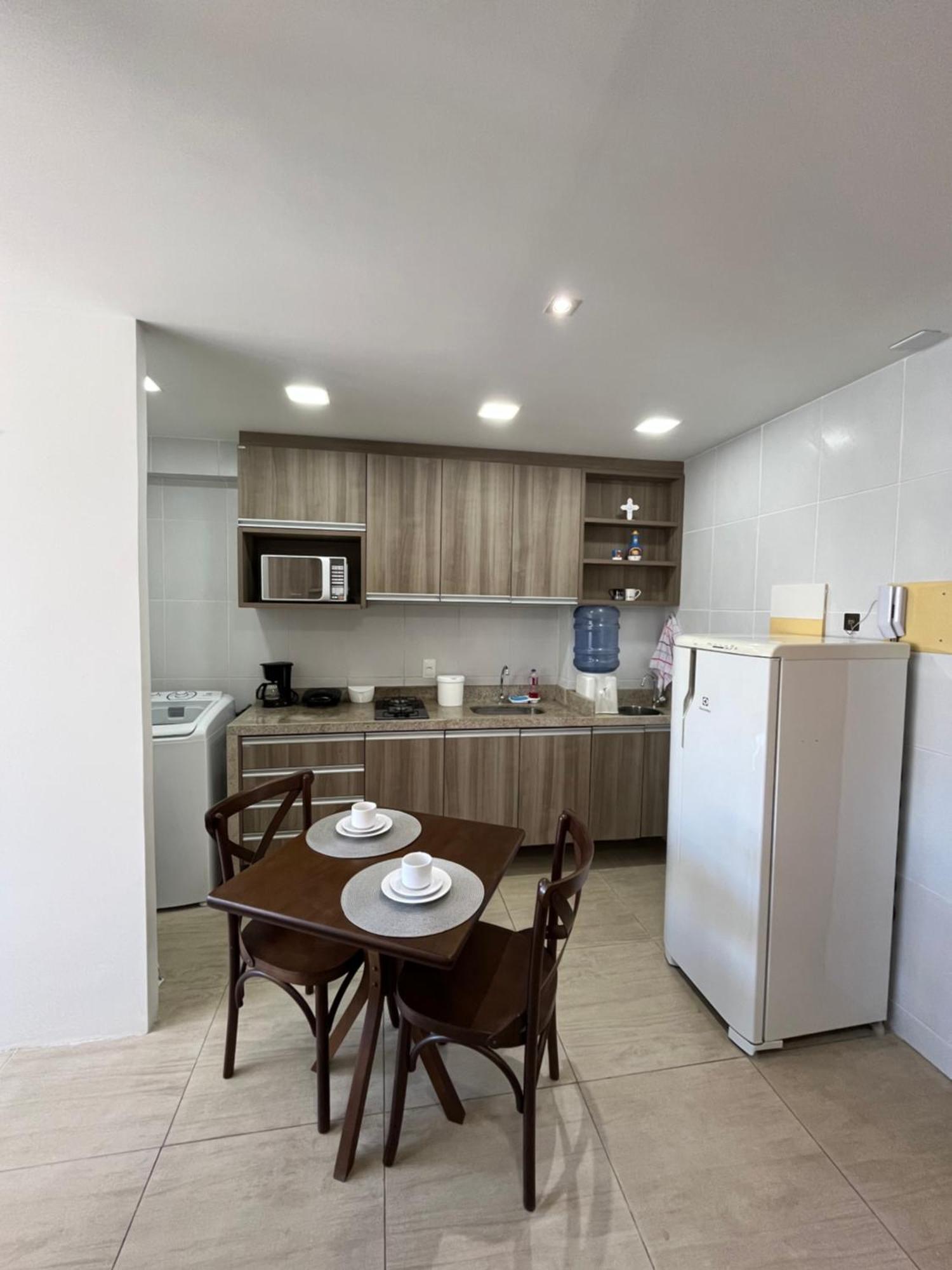 Apartment Em *